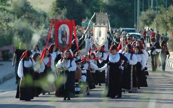 La Torre ゲストハウス Loceri