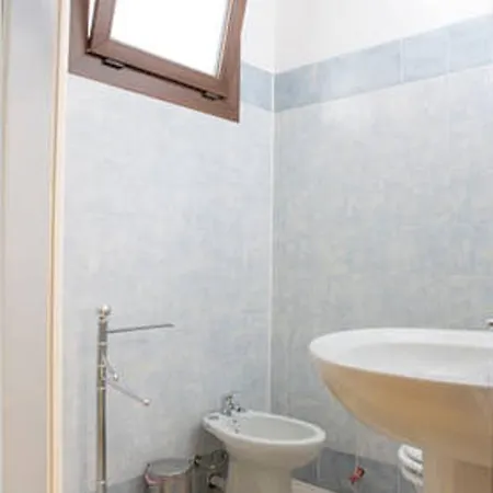 Konukevi La Torre Loceri